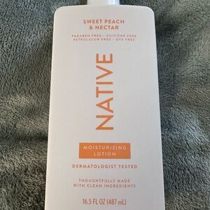 Native Sweet Peach & Nectar Body Lotion - White with Peach Accents